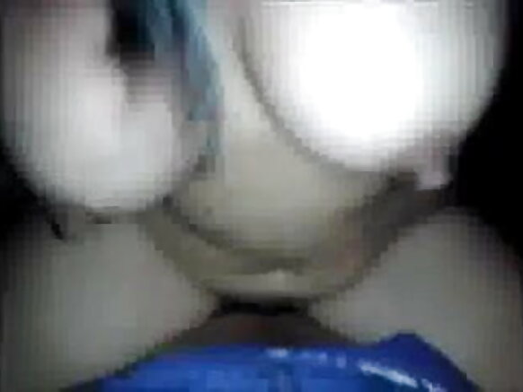 এনআরআই মেয়ে তার বয়ফ্রেন্ডের সাথে সেক্স করার সময় হাহাকার করছে