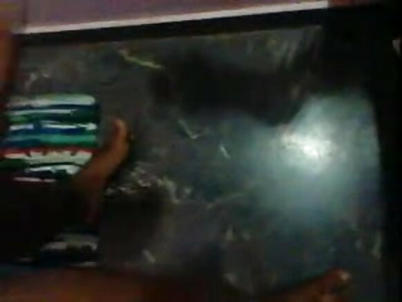 Desi sexy full movie India মীরা আন্টিকে প্রতিবেশী দিয়ে চোদা