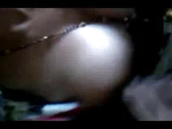 স্মার্ট ইন্ডিয়ান আন্টির ইন্ডিয়ান বিগ বুবস হিন্দি সেক্সি ফিল্ম মুভি