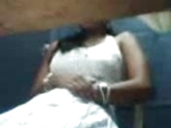 ভারতীয় মেয়ে সাইবার ক্যাফেতে হস্তমৈথুন করছে সেক্সি মুভি hd cybercafe