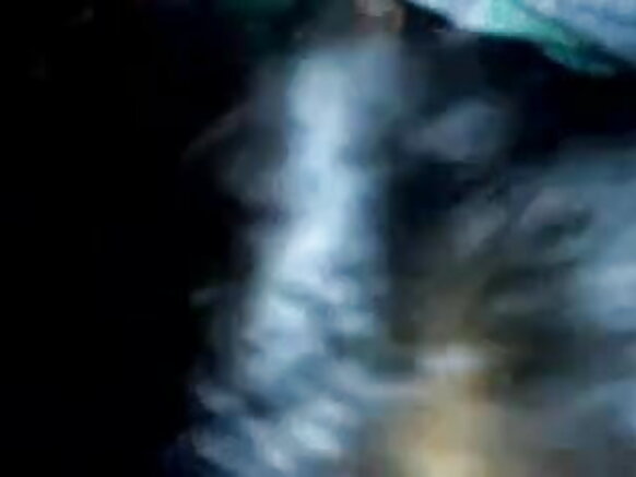 হট সাউথ ইন্ডিয়ান GF এবং BF চোদার প্রস্তুতি নিচ্ছে