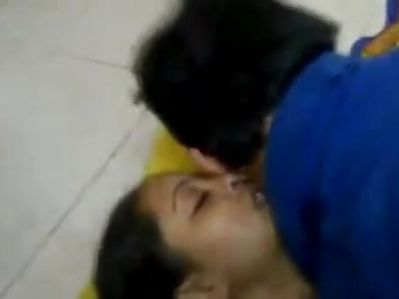 লিন্ডা দেশী চুদাই গার্লফ্রেন্ড দেশী সেক্সি মুভি ইংরেজিতে