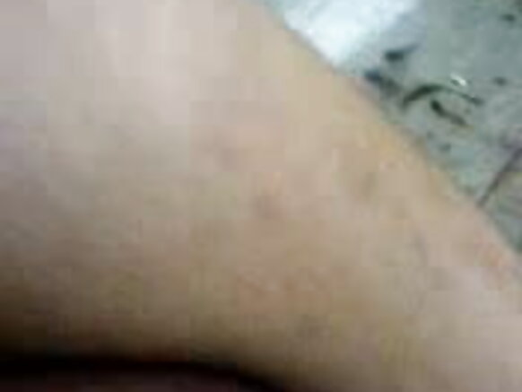 লাল সালোয়ার মেয়ের সেক্সি মুভি নতুন ইংলিশ মেয়ে দেখাচ্ছে