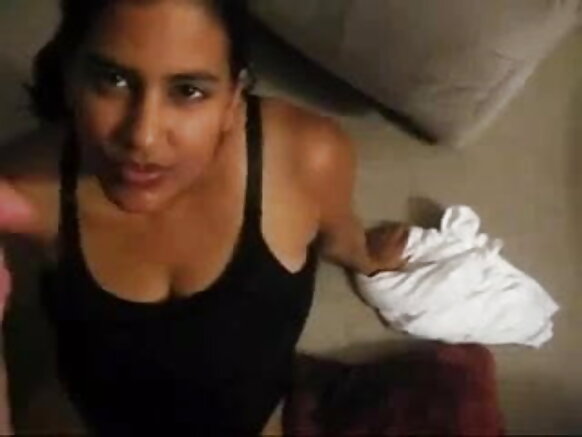 ভারতীয় মেয়ে মেয়েরা সাদা বাঁড়া চুষতে ভালোবাসে হিন্দি মুভি ফুল HD