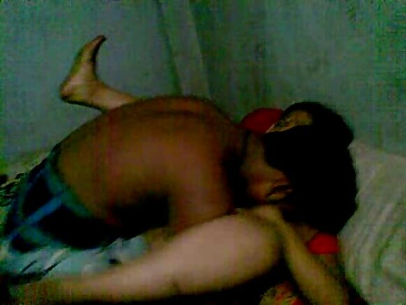 একটি পূর্ণ প্রস্ফুটিত বন্ধু সঙ্গে খোদাই করা এবং সেক্সি হিন্দি যৌনসঙ্গম দম্পতি