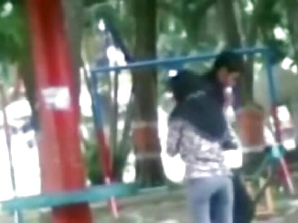 পাবলিক পার্ক গেম সেক্সি ইংলিশ মুভি ভিডিও পার্ক