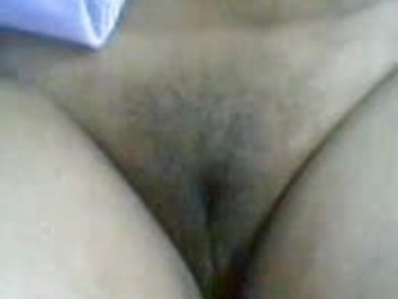 দক্ষিণ ভারতের ভোজপুরি ইন্টেলিজেন্ট ফিল্ম, সেক্সি টেটোনা মেল, আন্টির স্তন ও গুদ, বড় স্তনের প্রদর্শন