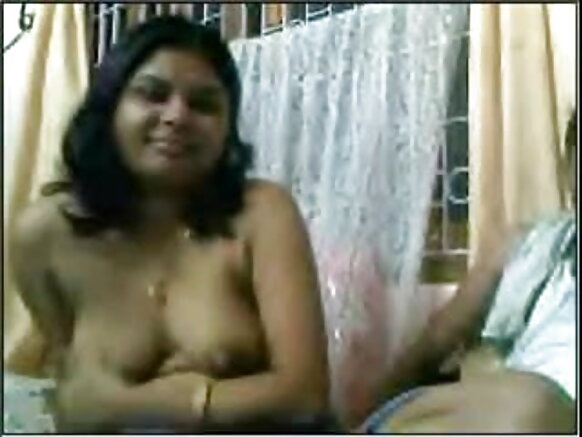 ওয়েবক্যামে সেক্সি মুভি শো দিচ্ছে দেশি ওয়েবক্যাম দম্পতি