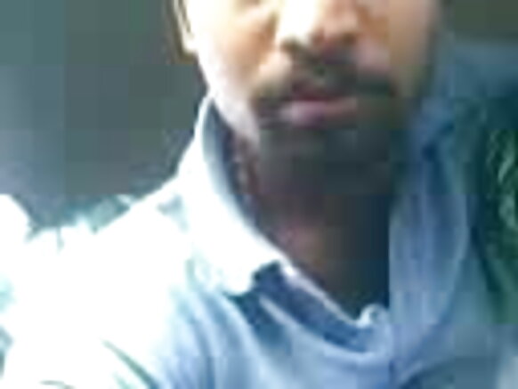 সালোয়ার আন্টির সেক্সি ভিডিও মুভি কা আন্টি পার্ক করা গাড়িতে