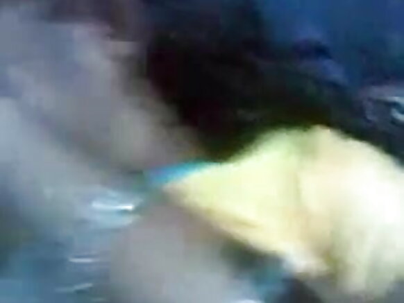 22 বড় স্তন নিয়ে শহরের মেয়ে তার বয়ফ্রেন্ডের সাথে মজা করছে সেক্সি ভালো সিনেমার মেয়ে