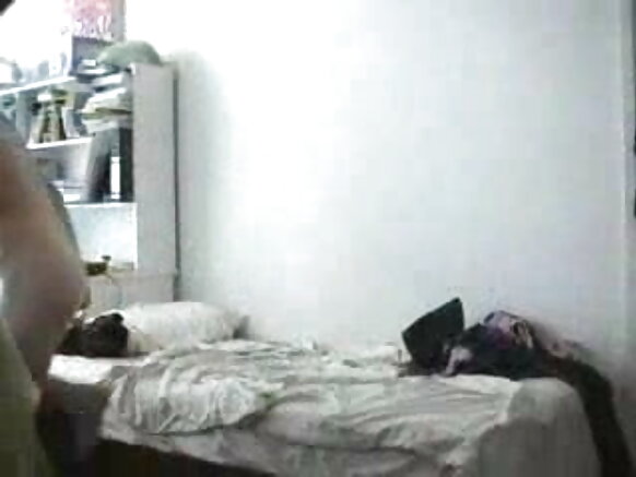 ভারতীয় ছাত্র তার সেক্সি এশিয়ান গার্লফ্রেন্ড ভিডিও ফিল্ম খোলা