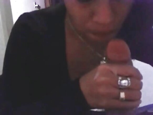 দিল্লী পাঞ্জাবি ইউনিভার্সিটির মেয়ের বীর্য গিলে দেশি সেক্সি মুভি দেখায়