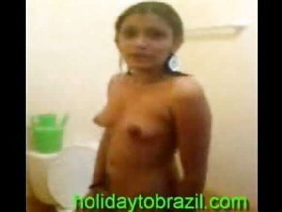 ড্যাম হট ইন্ডিয়ান টিন মিস সঞ্জয় দত্ত কি সেক্সি ভিডিও এটা চুষা