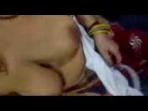 ভারতীয় আন্টির চিত্তাকর্ষক বড় মাই 2