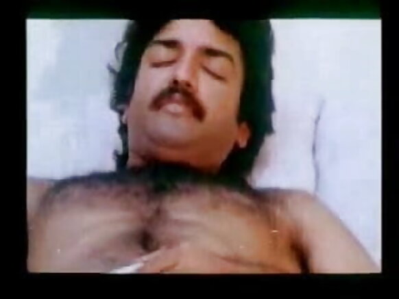 তরুণ আমেরিকান শাকিলা সেক্সি ফিল্ম তরুণ ভিডিও