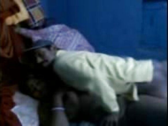 গুদ চোদার সময় অত্যাশ্চর্য ভারতীয় boobs এবং tits সমন্বিত Busty এবং সেক্সি সিনেমা ভিডিও