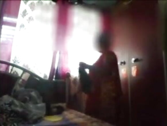 bangla movie mom tube image বাথরুমের পর কাপড় পাল্টাচ্ছে