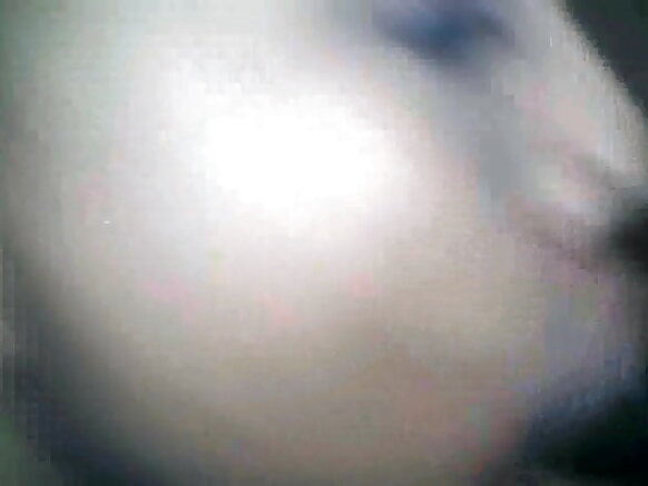 মহিলা দেশী চুষে চাটছে আফটাব বাঁড়া ছেড়ে আমার বয়ফ্রেন্ড সেক্সি মুভি