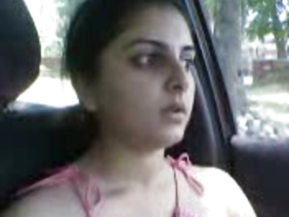 পাকিস্তানি মেয়ে সব সেক্সি মুভি গাড়ি থেকে গাড়ি