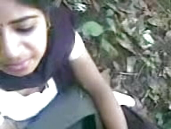 Sdian Mallu University Girl গিলে ফেলেছে তার বয়ফ্রেন্ডের কাম সেক্সি গার্ল HD BF মুভির পরে BJ