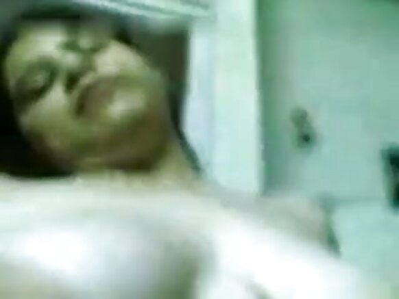 দেশি দেশি আন্টি ইন্ডিয়া গর্ডিতা সেক্সি মুভি ভিডিও শো আন্টি উলঙ্গ হয়ে হস্তমৈথুন করে