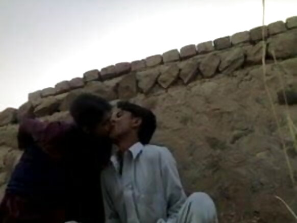 সেক্সি টিন মুসেলিনা হট ভিডিও ফিল্ম একটি খুব কিশোর এলাকা সঙ্গে