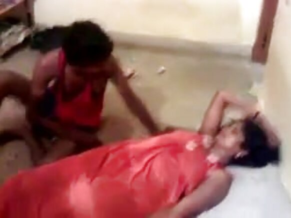 কন্নড় বন্ধুরা ইংলিশ বন্ধুদের সামনে সেক্স করে সেক্সি মুভি HD