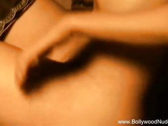 বলিউড ভারত ইংরেজিতে একটি কামুক এবং মজার বান্ধবী যৌন ভিডিও