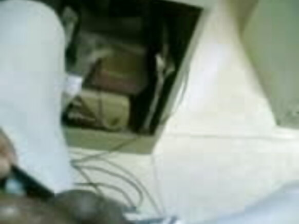 মাল্লু মেয়ে ব্লোজব দিচ্ছে এবং সেক্সি ইমেজ মেয়ে xxx চালাচ্ছে