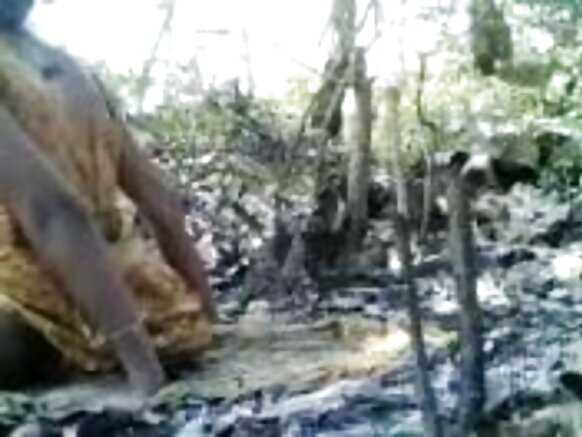 হট আউটডোর ভারতীয় মেয়ে তার প্রেমিকের সাথে একটি নতুন আউটডোর মুভিতে উপভোগ করেছে