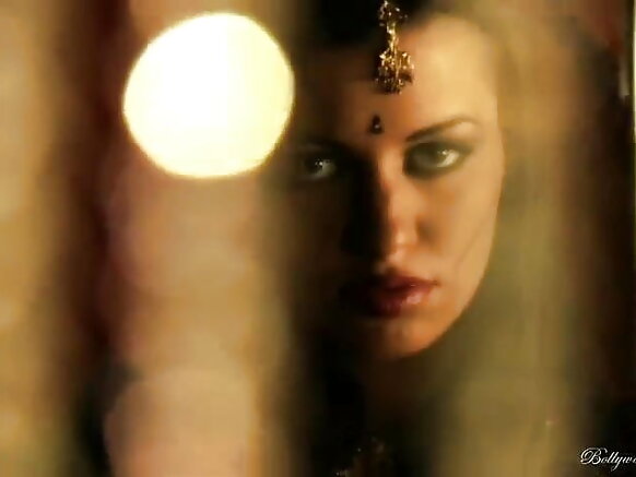 নর্তকীর রাত - পার্ট 1 XXX ইংরেজি মুভি সেক্সি নাইট