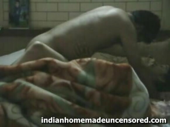 এক্সক্লুসিভ সেক্সি ফুল স্ক্যান্ডাল দেশি দেশি কেলেঙ্কারি