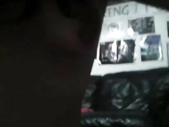 বিশ্ববিদ্যালয়ের আশ্রয়ে ইংরেজিতে সেক্সি কিশোর আশ্রয়