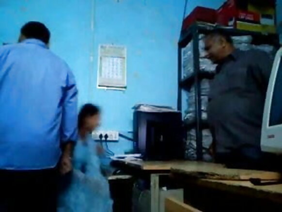 হলিউড অফিসের মেয়ে HD মেয়েদের সেক্স ভিডিও