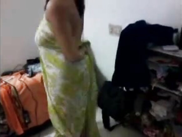 খুব বড় স্তন সহ দুর্দান্ত সেক্সি প্রাকৃতিক গুজরাটি মুভি