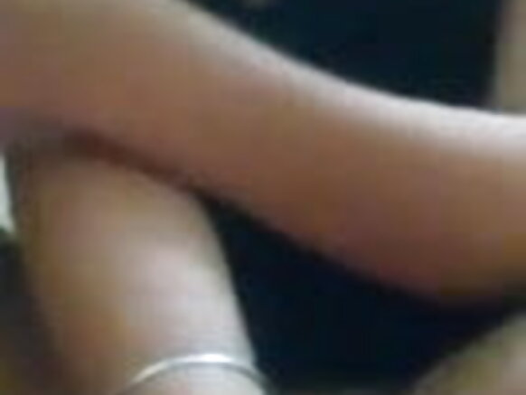 ভারতীয় মেয়ে হিন্দিতে মেয়েদের গুদ সেক্সি মুভি রেকর্ড করতে এবং লোমশ গুদ দিয়ে এটি খেলতে চায়