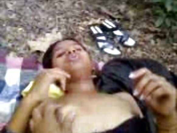 দেশী জঙ্গলে প্রকাশ্যে ভারতীয় দম্পতি চোদা সেক্সি ভিডিও মুভি