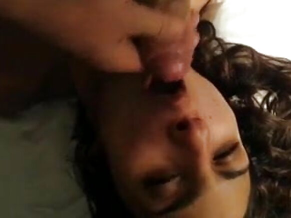 ভারতীয় মোরগ চুষা এবং যৌনসঙ্গম একটি সেক্সি সিনেমা যে নগ্ন মোরগ সঙ্গে হাঁটতে হবে ভালবাসে