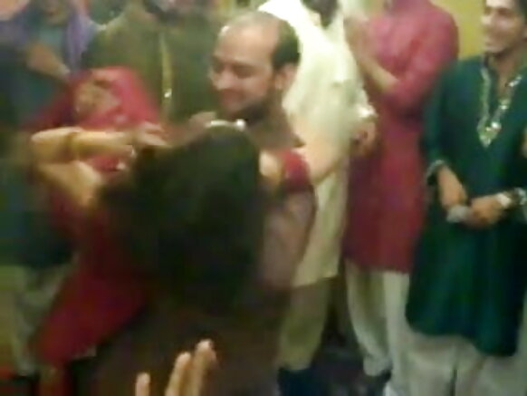 স্টাফ ক্যাটরিনা কাইফের সেক্সি ভিডিও মুজরা