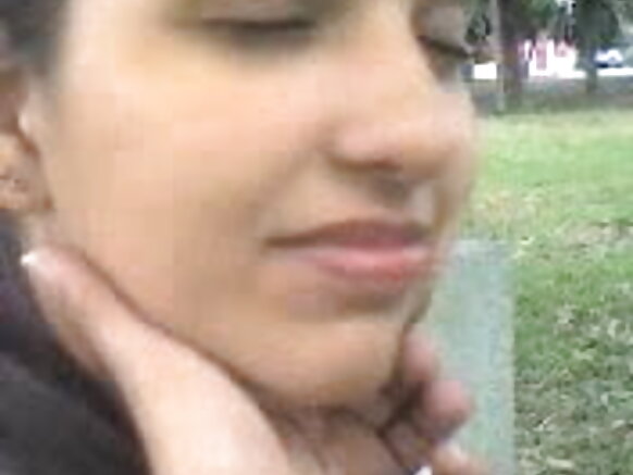 আউটডোর india sexiest movie মেয়ের বাঁড়া চোষা আউটডোর